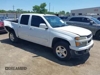 ✅ 2011 Chevrolet Colorado 1LT • VIN: 1GCDSCF99B8127935 • Лот: 42548470. Опубликован ранее на IAAI с пробегом 106 467 миль. Бесплатный доступ к архиву аукционных продаж из США и подробный отчёт об истории автомобиля на DreamBid. Изображение 1.