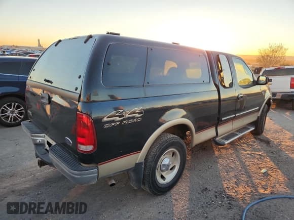 ✅ 2000 Ford F-150 XL • VIN: 2FTRX18L9YCA32926 • Lot: 90731625. Listed on Copart with Not provided. Free auction sales archive from the USA and detailed vehicle history report at DreamBid. Image 3.