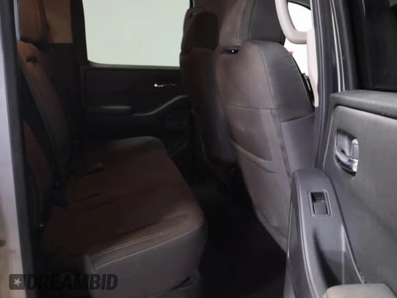 ✅ 2022 Nissan Frontier SV • VIN: 1N6ED1FJ7NN605396 • Лот: 77649864. Опубликован ранее на Copart с пробегом 31 886 миль. Бесплатный доступ к архиву аукционных продаж из США и подробный отчёт об истории автомобиля на DreamBid. Изображение 6.