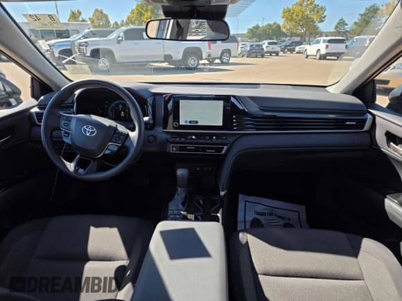 2025 Toyota Camry LE с VIN 4T1DAACK9SU577652, выставлен на аукционе Copart как лот 91080975 с пробегом 26 306 миль миль и Чистый • Clean title. История ставок и продаж доступна на DreamBid. Изображение 9.