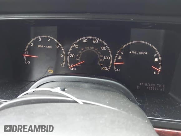 ✅ 2006 Lincoln Navigator Luxury • VIN: 5LMFU28576LJ25037 • Lot: 42684917. Wystawiony na IAAI z przebiegiem 107 337 mil. Bezpłatny archiwum sprzedaży aukcyjnych z USA i szczegółowy raport historii pojazdu na DreamBid. Zdjęcie 7.