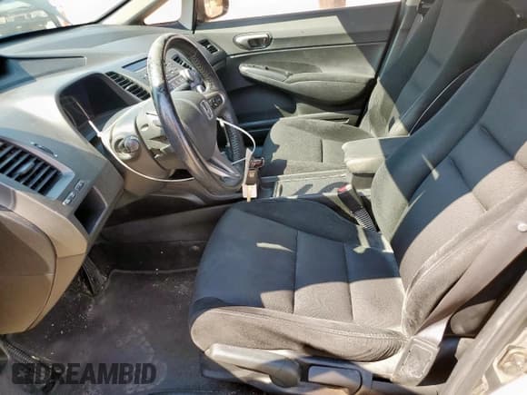 ✅ 2009 Honda Civic LX-S • VIN: 2HGFA15649H509724 • Lot: 70537145. Listed on Copart with 146,872 mi. Free auction sales archive from the USA and detailed vehicle history report at DreamBid. Image 7.