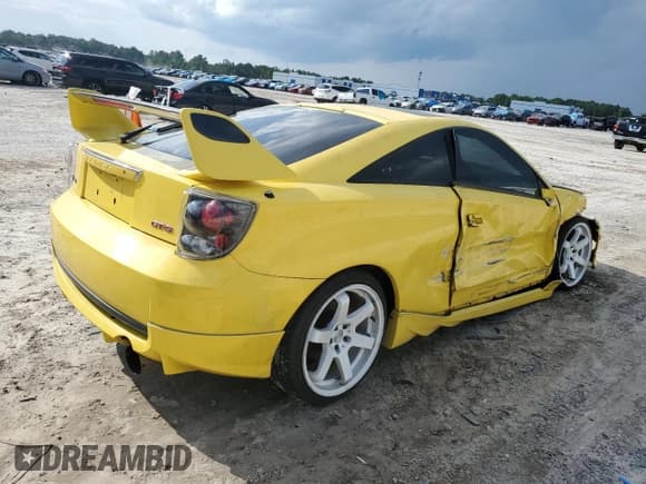 ✅ 2003 Toyota Celica GTS • VIN: JTDDY38T930064746 • Lot: 72370754. Listed on Copart with 185,498 mi. Free auction sales archive from the USA and detailed vehicle history report at DreamBid. Image 3.