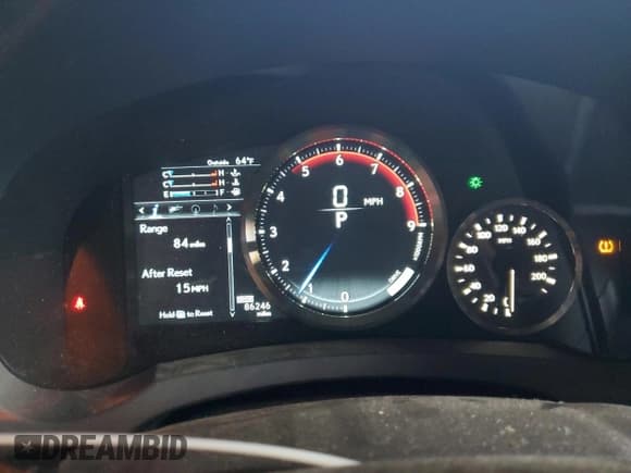 ✅ 2015 Lexus RC F • VIN: JTHHP5BC4F5003089 • Lot: 84970235. Wystawiony na Copart z przebiegiem 86 246 mil. Bezpłatny archiwum sprzedaży aukcyjnych z USA i szczegółowy raport historii pojazdu na DreamBid. Zdjęcie 9.