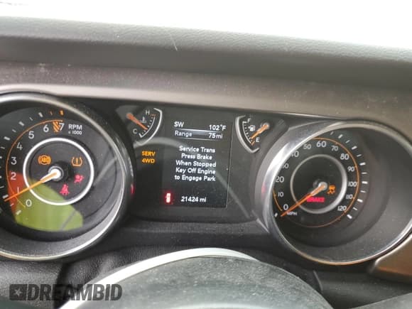 ✅ 2020 Jeep Wrangler Unlimited Sport • VIN: 1C4HJXDG7LW345995 • Lot: 68450065. Wystawiony na Copart z przebiegiem 21 424 mil. Bezpłatny archiwum sprzedaży aukcyjnych z USA i szczegółowy raport historii pojazdu na DreamBid. Zdjęcie 8.