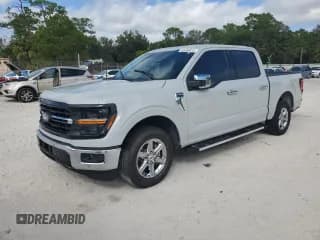 ✅ 2024 Ford F-150 XLT • VIN: 1FTEW3KP6RKF01606 • Lot: 82456815. Wystawiony na Copart z przebiegiem 8 098 mil. Bezpłatny archiwum sprzedaży aukcyjnych z USA i szczegółowy raport historii pojazdu na DreamBid. Zdjęcie 1.