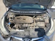 ✅ 2015 Hyundai Elantra SE • VIN: 5NPDH4AE1FH642654 • Lot: 86889085. Listed on Copart with 190,572 mi. Free auction sales archive from the USA and detailed vehicle history report at DreamBid. Image 11.