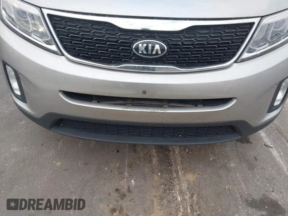 ✅ 2015 Kia Sorento LX • VIN: 5XYKT3A69FG568691 • Lot: 43687228. Listed on IAAI with 166,434 mi. Free auction sales archive from the USA and detailed vehicle history report at DreamBid. Image 6.