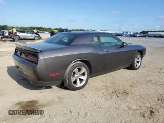 ✅ 2021 Dodge Challenger SXT • VIN: 2C3CDZAGXMH534310 • Lot: 52749184. Wystawiony na Copart z przebiegiem 75 415 mil. Bezpłatny archiwum sprzedaży aukcyjnych z USA i szczegółowy raport historii pojazdu na DreamBid. Zdjęcie 3.