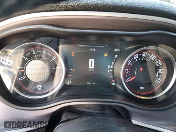 ✅ 2019 Dodge Challenger SXT • VIN: 2C3CDZAG7KH534746 • Lot: 44222874. Wystawiony na Copart z przebiegiem 50 411 mil. Bezpłatny archiwum sprzedaży aukcyjnych z USA i szczegółowy raport historii pojazdu na DreamBid. Zdjęcie 9.