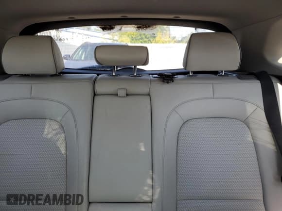 ✅ 2019 Hyundai Kona Limited • VIN: KM8K33AG0KU023847 • Лот: 80455885. Опубликован ранее на Copart с пробегом 92 935 миль. Бесплатный доступ к архиву аукционных продаж из США и подробный отчёт об истории автомобиля на DreamBid. Изображение 10.