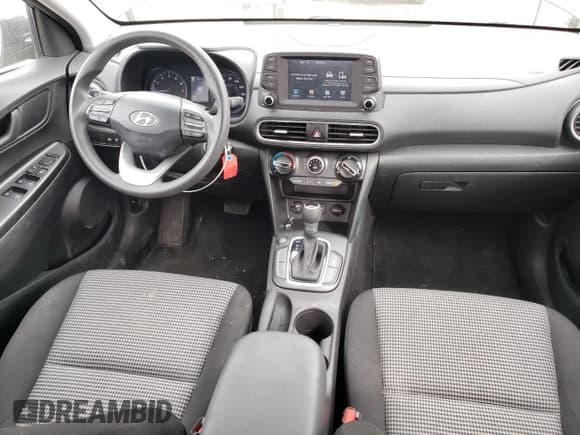 ✅ 2020 Hyundai Kona SE • VIN: KM8K12AA1LU508172 • Лот: 46317644. Опубликован ранее на Copart с пробегом 46 428 миль. Бесплатный доступ к архиву аукционных продаж из США и подробный отчёт об истории автомобиля на DreamBid. Изображение 8.