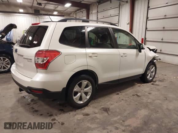 2015 Subaru Forester Premium with VIN JF2SJADC1FH538492, listed as a IAAI auction lot 43332332 with 171,796 mi miles and . Bid and sale history available at DreamBid. Image 4.
