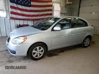 2011 Hyundai Accent GLS z VIN KMHCN4AC9BU572786, wystawiony jako Copart lot #76304184 z przebiegiem 62 845 mil mil oraz Szkoda całkowita • Salvage title. Historia ofert i sprzedaży dostępna na DreamBid. Obrazek 1.