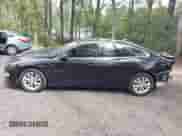 ✅ 2019 Chevrolet Malibu LT • VIN: 1G1ZD5ST5KF216399 • Lot: 43306437. Wystawiony na IAAI z przebiegiem 139 455 mil. Bezpłatny archiwum sprzedaży aukcyjnych z USA i szczegółowy raport historii pojazdu na DreamBid. Zdjęcie 15.