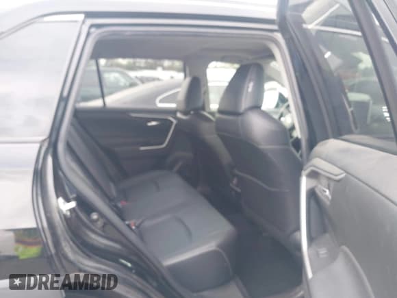 ✅ 2019 Toyota RAV4 XLE Premium • VIN: JTMC1RFV3KD041641 • Lot: 43710721. Listed on IAAI with 54,833 mi. Free auction sales archive from the USA and detailed vehicle history report at DreamBid. Image 8.