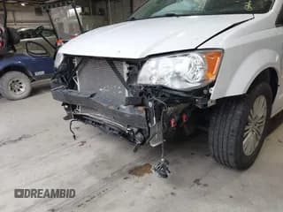 ✅ 2015 Chrysler Town & Country Touring L • VIN: 2C4RC1CG9FR619949 • Лот: 43549052. Опубликован ранее на IAAI с пробегом 69 904 миль. Бесплатный доступ к архиву аукционных продаж из США и подробный отчёт об истории автомобиля на DreamBid. Изображение 6.