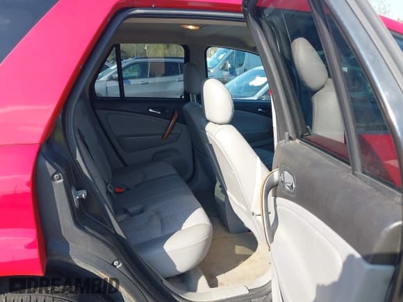 ✅ 2006 Saturn VUE • VIN: 5GZCZ63486S872572 • Lot: 42070775. Wystawiony na IAAI z przebiegiem 107 416 mil. Bezpłatny archiwum sprzedaży aukcyjnych z USA i szczegółowy raport historii pojazdu na DreamBid. Zdjęcie 8.