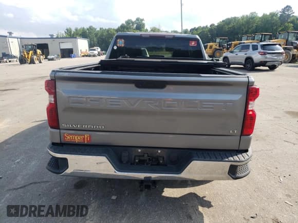 ✅ 2019 Chevrolet Silverado 1500 LT • VIN: 1GCRYDEKXKZ381565 • Lot: 59903965. Wystawiony na Copart z przebiegiem 93 764 mil. Bezpłatny archiwum sprzedaży aukcyjnych z USA i szczegółowy raport historii pojazdu na DreamBid. Zdjęcie 6.