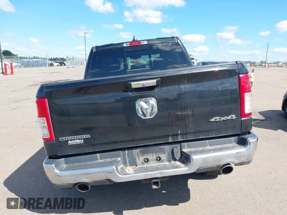 2019 Ram 1500 Big Horn с VIN 1C6SRFFT1KN762348, выставлен на аукционе IAAI как лот 43050484 с пробегом 98 000 миль миль и . История ставок и продаж доступна на DreamBid. Изображение 16.