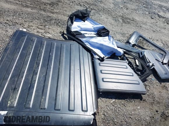 ✅ 2021 Jeep Wrangler Unlimited Sport S • VIN: 1C4HJXDG4MW753159 • Lot: 41723515. Wystawiony na IAAI z przebiegiem 86 589 mil. Bezpłatny archiwum sprzedaży aukcyjnych z USA i szczegółowy raport historii pojazdu na DreamBid. Zdjęcie 12.