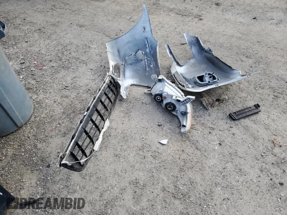 ✅ 2013 Toyota Highlander Limited • VIN: JTEDC3EH2D2011788 • Lot: 86622914. Listed on Copart with Not provided. Free auction sales archive from the USA and detailed vehicle history report at DreamBid. Image 13.