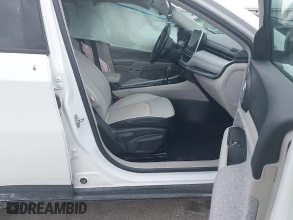 ✅ 2022 Jeep Compass Latitude • VIN: 3C4NJDBB6NT156577 • Lot: 42831815. Listed on IAAI with 86,000 mi. Free auction sales archive from the USA and detailed vehicle history report at DreamBid. Image 5.