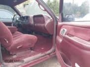 ✅ 1998 Chevrolet Silverado 1500 • VIN: 2GCEC19RXW1108997 • Лот: 43738478. Опубликован ранее на IAAI с пробегом 191 229 миль. Бесплатный доступ к архиву аукционных продаж из США и подробный отчёт об истории автомобиля на DreamBid. Изображение 5.