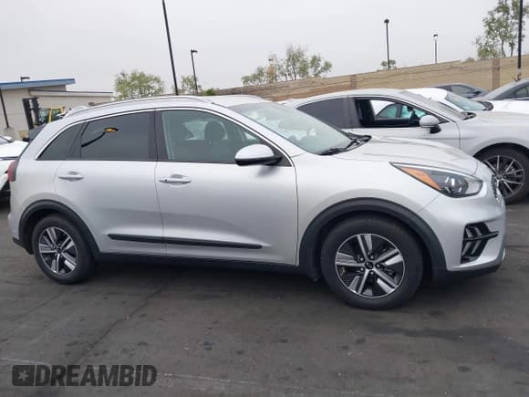 ✅ 2020 Kia Niro LX • VIN: KNDCB3LC0L5398722 • Lot: 42153803. Listed on IAAI with 39,618 mi. Free auction sales archive from the USA and detailed vehicle history report at DreamBid. Image 13.