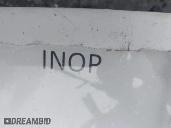 ✅ 2016 Cadillac Escalade Platinum • VIN: 1GYS4DKJ8GR113334 • Lot: 43000800. Listed on IAAI with Not provided. Free auction sales archive from the USA and detailed vehicle history report at DreamBid. Image 7.