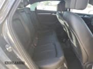 ✅ 2018 Audi A3 Premium • VIN: WAUAUGFF6J1040816 • Лот: 85862245. Опубликован ранее на Copart с пробегом 125 468 миль. Бесплатный доступ к архиву аукционных продаж из США и подробный отчёт об истории автомобиля на DreamBid. Изображение 10.