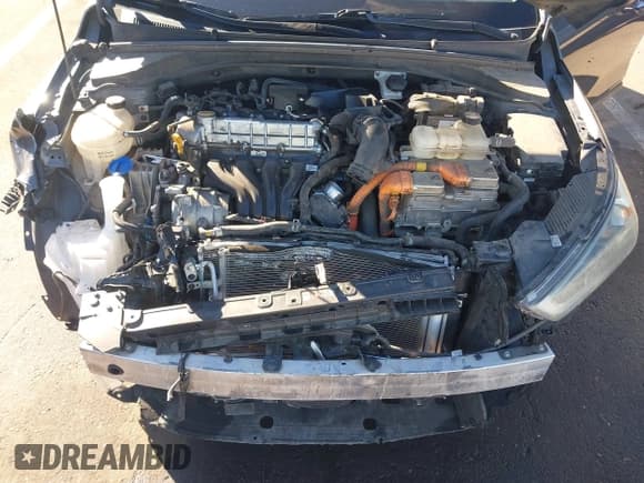 ✅ 2018 Hyundai Ioniq Limited • VIN: KMHC05LCXJU064259 • Lot: 43609318. Wystawiony na IAAI z przebiegiem 92 098 mil. Bezpłatny archiwum sprzedaży aukcyjnych z USA i szczegółowy raport historii pojazdu na DreamBid. Zdjęcie 10.