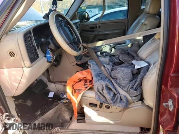 2004 Chevrolet Suburban LT с VIN 3GNFK16Z84G313872, выставлен на аукционе Copart как лот 90859225 с пробегом Не указан миль и Списание • Salvage title. История ставок и продаж доступна на DreamBid. Изображение 7.