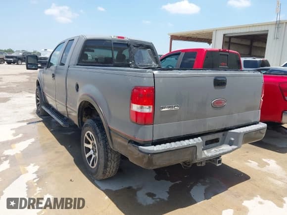 ✅ 2004 Ford F-150 XLT • VIN: 1FTPX145X4NA29505 • Lot: 42467992. Listed on IAAI with 202,914 mi. Free auction sales archive from the USA and detailed vehicle history report at DreamBid. Image 3.