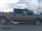 ✅ 2020 Ford F-250 XL • VIN: 1FT7W2BT9LEE05443 • Lot: 43309677. Wystawiony na IAAI z przebiegiem 118 349 mil. Bezpłatny archiwum sprzedaży aukcyjnych z USA i szczegółowy raport historii pojazdu na DreamBid. Zdjęcie 13.