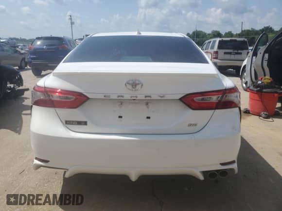 2019 Toyota Camry LE z VIN 4T1B11HK9KU828945, wystawiony jako Copart lot #62388185 z przebiegiem 95 180 mil mil oraz Szkoda całkowita • Salvage title. Historia ofert i sprzedaży dostępna na DreamBid. Obrazek 6.