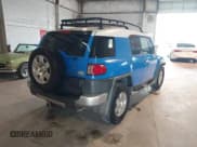 ✅ 2007 Toyota FJ Cruiser • VIN: JTEZU11F970005529 • Lot: 42719883. Wystawiony na IAAI z przebiegiem 131 386 mil. Bezpłatny archiwum sprzedaży aukcyjnych z USA i szczegółowy raport historii pojazdu na DreamBid. Zdjęcie 4.