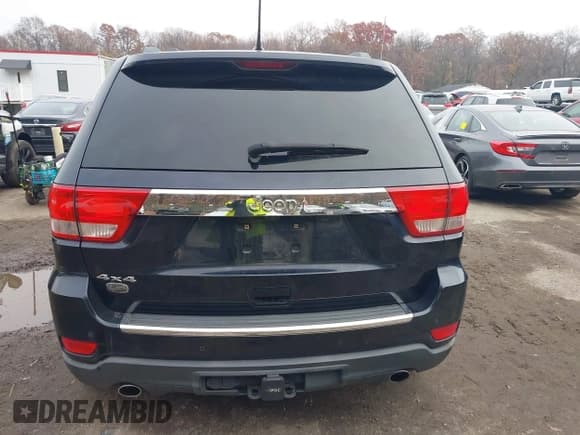 ✅ 2011 Jeep Grand Cherokee Overland Summit • VIN: 1J4RR6GT4BC535943 • Lot: 43764153. Listed on IAAI with 171,542 mi. Free auction sales archive from the USA and detailed vehicle history report at DreamBid. Image 16.