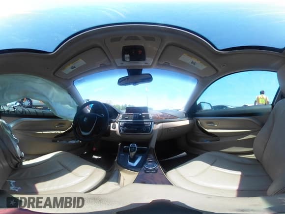 ✅ 2014 BMW 4 Series 435i • VIN: WBA3R1C52EF729201 • Lot: 42579604. Wystawiony na IAAI z przebiegiem 145 277 mil. Bezpłatny archiwum sprzedaży aukcyjnych z USA i szczegółowy raport historii pojazdu na DreamBid. Zdjęcie 18.