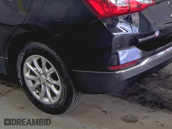 ✅ 2020 Chevrolet Equinox LT • VIN: 2GNAXJEV5L6233692 • Лот: 42339774. Опубликован ранее на IAAI с пробегом 99 367 миль. Бесплатный доступ к архиву аукционных продаж из США и подробный отчёт об истории автомобиля на DreamBid. Изображение 1.