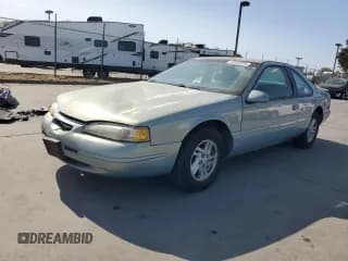 ✅ 1997 Ford Thunderbird LX • VIN: 1FALP6241VH161841 • Лот: 62095805. Опубликован ранее на Copart с пробегом 268 803 миль. Бесплатный доступ к архиву аукционных продаж из США и подробный отчёт об истории автомобиля на DreamBid. Изображение 1.
