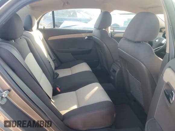 ✅ 2011 Chevrolet Malibu 1LS • VIN: 1G1ZB5E18BF111890 • Lot: 75464594. Listed on Copart with 92,063 mi. Free auction sales archive from the USA and detailed vehicle history report at DreamBid. Image 10.