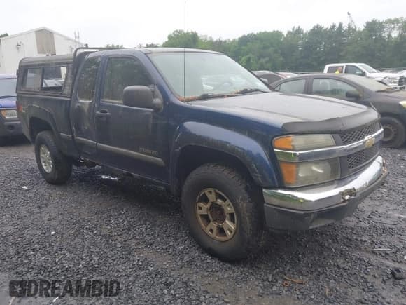 ✅ 2004 Chevrolet Colorado LS Z71 • VIN: 1GCDT196148107412 • Lot: 42521955. Wystawiony na IAAI z przebiegiem 280 000 mil. Bezpłatny archiwum sprzedaży aukcyjnych z USA i szczegółowy raport historii pojazdu na DreamBid. Zdjęcie 1.