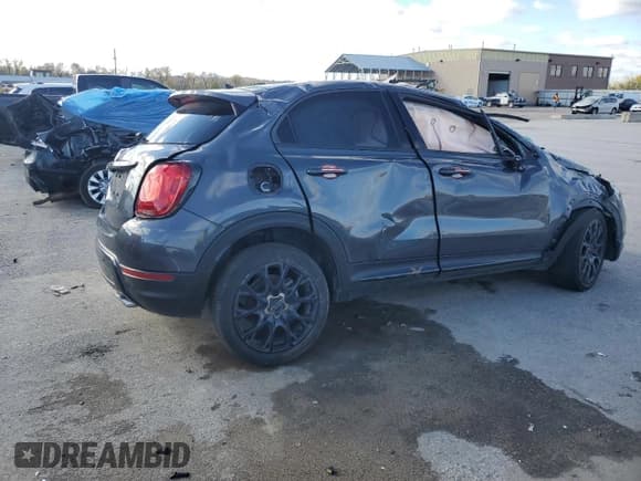 ✅ 2018 FIAT 500X Urbana Edition • VIN: ZFBCFXCB3JP712337 • Lot: 78670584. Wystawiony na Copart z przebiegiem Nie podano. Bezpłatny archiwum sprzedaży aukcyjnych z USA i szczegółowy raport historii pojazdu na DreamBid. Zdjęcie 3.
