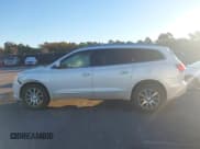 ✅ 2015 Buick Enclave Leather • VIN: 5GAKRBKD1FJ169121 • Lot: 43573296. Wystawiony na IAAI z przebiegiem 200 506 mil. Bezpłatny archiwum sprzedaży aukcyjnych z USA i szczegółowy raport historii pojazdu na DreamBid. Zdjęcie 14.