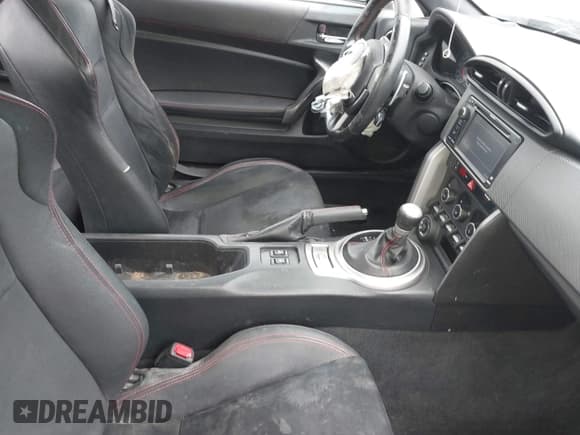 ✅ 2015 Subaru BRZ Limited • VIN: JF1ZCAC12F8600236 • Lot: 42144183. Listed on IAAI with 141,668 mi. Free auction sales archive from the USA and detailed vehicle history report at DreamBid. Image 5.