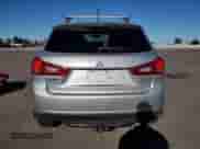 2015 Mitsubishi Outlander ES с VIN 4A4AR3AW6FE056687, выставлен на аукционе Copart как лот 86441125 с пробегом 139 922 миль миль и Списание • Salvage title. История ставок и продаж доступна на DreamBid. Изображение 6.