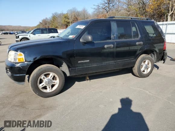 ✅ 2004 Ford Explorer XLT • VIN: 1FMZU63K54UA05281 • Lot: 77809054. Listed on Copart with 101,415 mi. Free auction sales archive from the USA and detailed vehicle history report at DreamBid. Image 1.