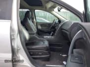 ✅ 2010 GMC Acadia SLT2 • VIN: 1GKLRNED8AJ164026 • Лот: 43900562. Опубликован ранее на IAAI с пробегом 185 714 миль. Бесплатный доступ к архиву аукционных продаж из США и подробный отчёт об истории автомобиля на DreamBid. Изображение 5.