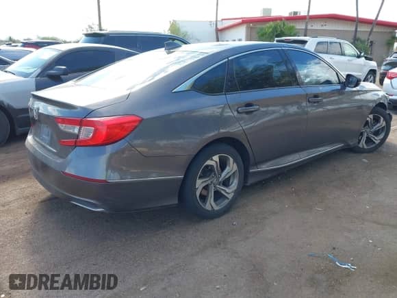 2019 Honda Accord EX-L с VIN 1HGCV1F57KA114941, выставлен на аукционе IAAI как лот 43242331 с пробегом Не указан миль и . История ставок и продаж доступна на DreamBid. Изображение 4.